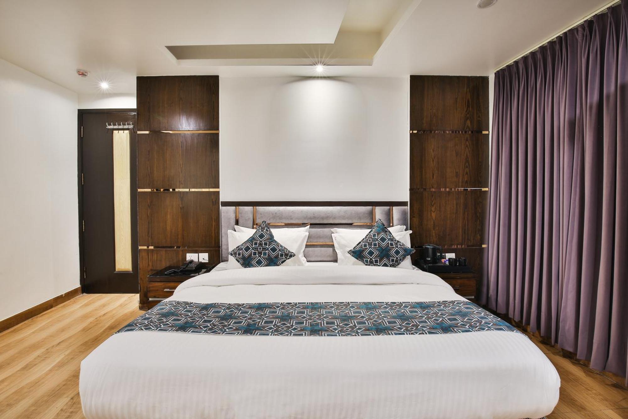 Hotel Uppal International, Near New Delhi Railway Station Экстерьер фото